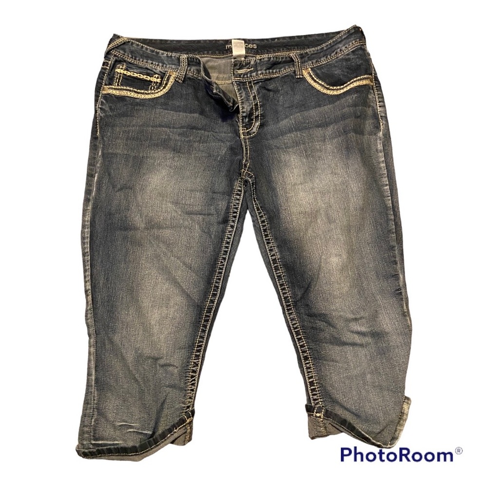 Maurices 22w jean capris gently used
